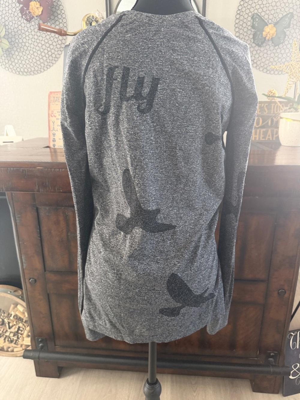 oiselle Charcoal Grey Long-Sleeve Tee with Bird Silhouette Print - Picture 3 of 8